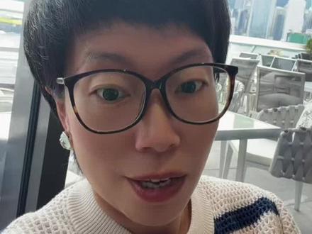 千万别把汇丰账户当储蓄罐!银行后台正在“视检”你 汇丰开户时填了“投资理财”?
结果只收钱、不投资、零持仓?
恭喜你,被列入“视检”观察名单了。
银行会视频面见你,核对开户用途。
对不上?——关户(光虎)倒计时开始。
不是吓你,是提醒:
📌 哪怕买1块钱货币基金,让账户动起来
📌 千万别等收到视检通知才慌
合规提示:经验分享,不构成投资建议。
👇 你现在账户里有持仓吗?评论区扣“有”或“无”#汇丰 #视检#关户 #香港开户#港卡