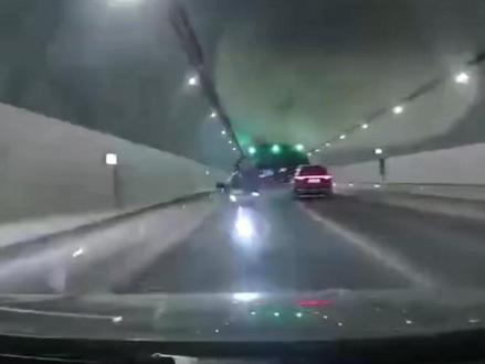 男子骑摩托时速125逆行,撞向正常行驶的小轿车,交警:轿车次责
#纪录片 #出行安全 #行车安全 #机车