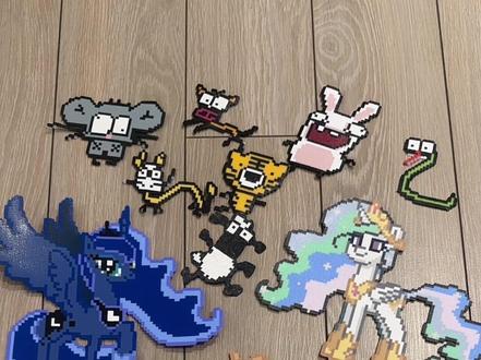 回复 @萱萱🥳的评论 好不好看?嗯?说话宝宝,好不好看!#拼豆 #十二生肖拼豆 #小马宝莉 #拼豆图纸 #偏心