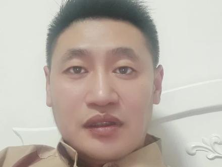 #丧偶的女人 #丧偶之痛 #丧偶
愿每个不幸的丧偶人都能坚强的面对生活!