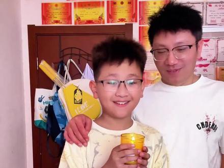 网络人物志第118期:烧饼哥父子 #人物志 #逆战烧饼哥 #抽象 #中式教育