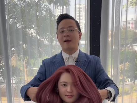 烫过的多段色一步粉总开关色,发尾不沉淀小妙招#格林色彩 #粉棕色 #染发教程 @邹文博格林几何~裁剪课程