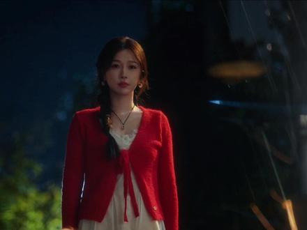 顶级破镜重圆!“当年的事,双方各有难处”相爱的人总会重逢 《双轨》要结局了,姜暮和靳朝故事打动你了没?#双轨 #影娱热点团 #2025影娱年终大赏 #混剪产粮团 #虞书欣何与