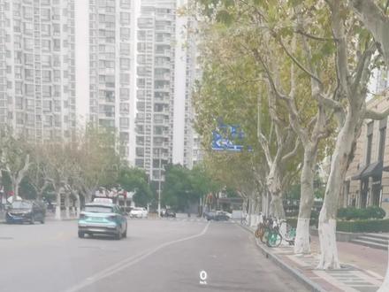 #极氪001 升级了4.0系统以后,hud会默认自动亮度了,但是调解很不精准,特别是晚上亮度真的是忽明忽暗,很影响看导航。大家知道怎么取消hud的自动亮度设置吗?#汽车 #抖音汽车 #带你懂车 #dou是好车