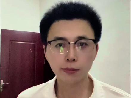 谁才是足坛詹姆斯,一起讨论一下吧 我终于找到了真正的足坛詹姆斯,猜猜看是谁,看你能猜对吗。#足球 评论区讨论一下你们的意见吧#评论区讨论一下 #男足