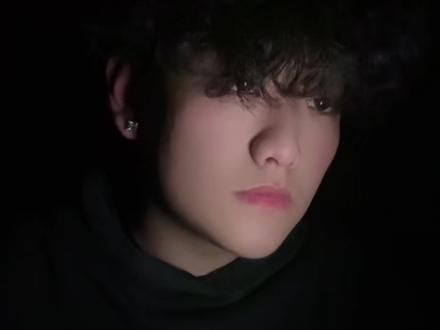 来晚了果哥!批作业啦@邓典果DDG
#邓典果 #ddg #说唱 #rap