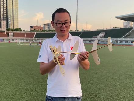弹射滑翔机,岀去两架回来一架#弹射起飞 #航模飞机