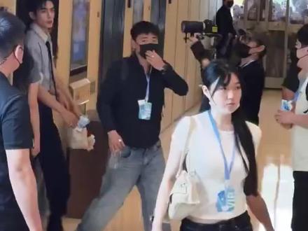 #宋威龙成都活动路透 这颜值还是太权威了!#宋威龙 #成都