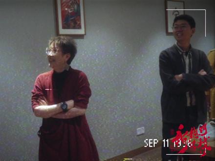 #环境式越剧新龙门客栈
📹小客栈日常花絮已送达,各位客官请查收~
👀被贾廷圈粉的龙少侠,和自己都抢不到座的茅老师的互动小片段~
5月,小客栈将继续热演
🎫一台好戏&大麦已全面开票
欢迎诸位客官来小客栈共度初夏呀
#新国风环境式越剧新龙门客栈 #杭州新龙门客栈剧场 #新龙门客栈百花齐放 #越剧越年轻