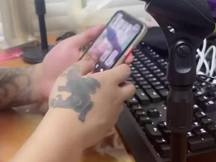 跳羚k4。千元左右声卡,麦克风新买的的德律风根m80彩色定制版 ,唱着玩🥰