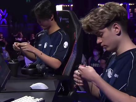 神枪聊请康康或cxy当嘉宾#无畏契约 #zmjjkk #cxy #神枪小子丶 #无畏契约圣地亚哥大师赛