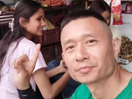 湖北广水小伙阿凯勇闯尼泊尔💪 理发12元,随处可见尼泊尔美女,热情友善,笑得很甜 #尼泊尔 #尼泊尔生活 #异国他乡 #我在抖音聊旅行 #fyp