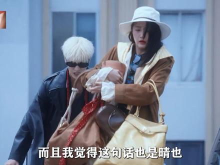 深扒前八集中晴也和邢武之间那若有若无的“距离感”,如果说邢武对晴也是一见钟情,那晴也是从什么时候喜欢上邢武的呢?#关晓彤 #李昀锐 #耀眼 #双轨 #抖音精选