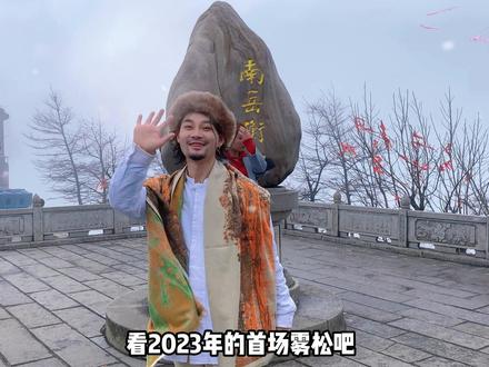 蜜蜂几月份过箱好 59bc21b7230fcba3598b3f3e841b9f26~tplv-dy-resize-origshort-autoq-75:330.jpeg?x-expires=2001988800&x-signature=i%2FXFjb9TBS%2F9pBfcc4CJZCp4hRk%3D&from=3213915784&s=PackSourceEnum_AWEME_DETAIL&se=false&sc=cover&biz_tag=pcweb_cover&l=202306131213570862A14AEDA44D0147AF