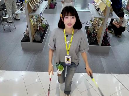 球友们,还想知道什么型号的球拍呀?#上海#羽毛球拍#二手羽毛球拍#尤尼克斯