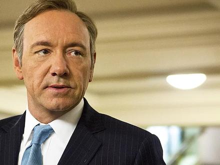 投资一亿的顶级美剧,教你如何对付自己的老板!#悬疑 #惊悚悬疑 #烧脑 #dou是好剧安利官