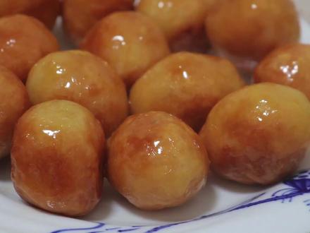 家里的元宵吃不完,教你新做法,扔进锅里炒一炒,第一次见这样做 #在家做美食 #动手自己做美食 #治愈系美食