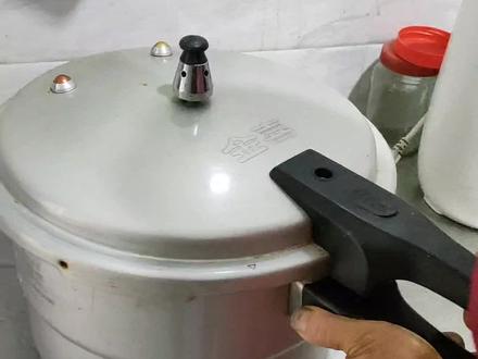 高压锅盖子打不开怎么办?一根牙签帮你忙#生活小妙招