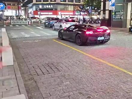 大侄女想坐法拉利#童锦程