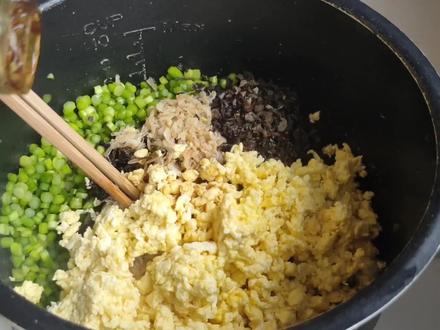 腊八节包饺子 比肉都好吃的蒜薹素馅 不出汤不破皮 超级好吃 #在家做美食 #健康美食自己做 #简单美食 #美食vlog ##素馅饺子 ##腊八节 ##饺子馅 #蒜薹的做法