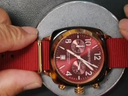 老铁送来布里斯顿多针石英表碰撞严重,把头变形修复换电池不走更换线路板#专业的事交给专业的人来做更靠谱