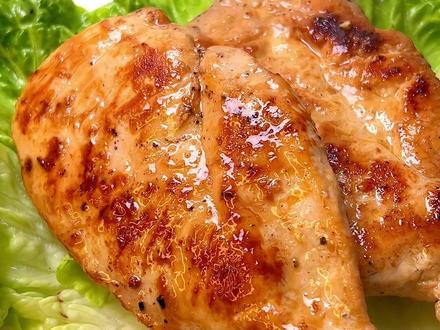 简单鲜嫩的鸡排做法,不腥不柴会爆汁!一次可以多腌几片放冰箱,随吃随取#生活化减脂 #轻食简餐 #自制鸡排