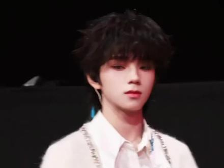 那么王橹杰,现在你可以睡个好觉了吗?#王橹杰 #王橹杰付彬言 #爱豆
