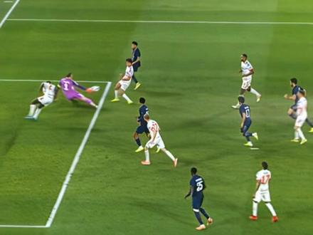 “法拉利老了还是法拉利”
#诺伊尔 #拜仁 #拜仁vs巴黎