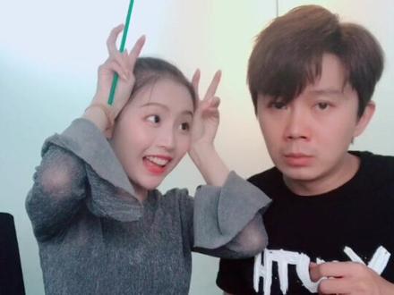 以后装疯卖傻的大旗就交给你扛了。@璐璐lois