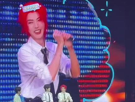 同担直播录屏的#云旗 #郝熠然 #总要去看一次演唱会吧