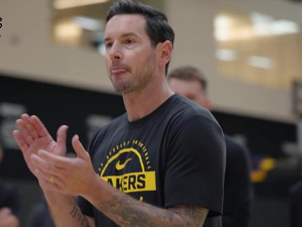 湖人这个赛季能撑过首轮吗? #湖人 #詹姆斯 #抖音精选