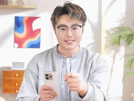 #vivoS50 #vivoS50Promini 两分钟快速了解vivo S50,高通八系芯片、超声波指纹、长焦Live神器,快来试试。#格莱美