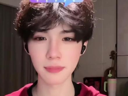 有你真好我们爱你#何秋亊#何#何秋亊410#何铮