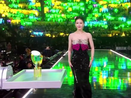 露丝宝宝这一年你真的辛苦了#赵露思 #星光大赏 #腾讯 #女明星 #女皇