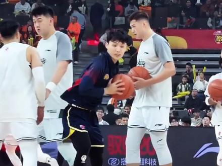 别再乱站位!3分钟锁定孩子位置 #杰燃不同 #CBA #徐杰 #青少年篮球培训 #广东宏远 @杰燃不同