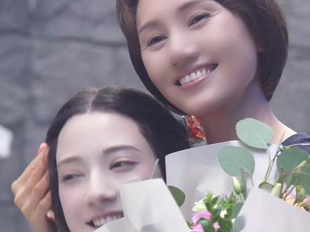 女孩子间的友谊真的太美好了!被娜然和袁泉最后的拥抱可爱到~#封神第一部