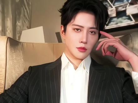 Mike的妩媚像奶油般化开#Mike #何与 #搞笑 #反差 #震惊