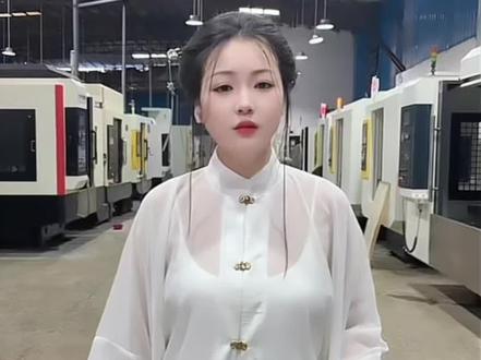改编搞笑版过火,清唱无声卡,改编纯属图一乐子,与任何恶意。 大家觉得改的好玩帮忙点点赞! #工厂日常 #二手CNC老板娘 #歌曲改编搞笑