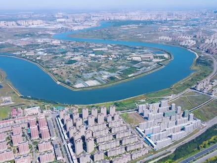 时间打磨,板块成长。塘沽湾悄然改变,华发未来荟成熟兑现。#塘沽湾 #天津买房 #v探盘