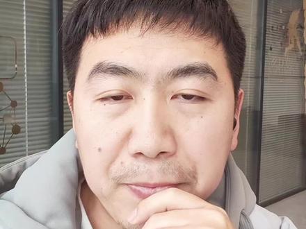 詹姆斯的“终极决定”会是什么?湖人or骑士?#詹姆斯 #詹姆斯退役巡演 #湖人队 #骑士队 #NBA总冠军