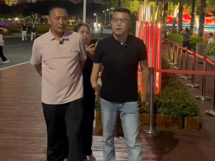 早上九点开播,来我直播间唠唠嗑。