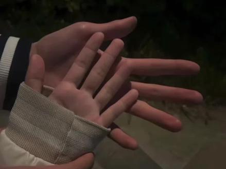 你们要的牵手实况恶搞动图获取教程来了~牵手实况恶搞#情人节恶搞 #牵手实况 #牵手实况live动图 #牵手实况恶搞 #剪映 情人节动图恶搞 情人节恶搞动图素材怎么搞 情人节恶搞实况陈泽 陈泽情人节恶搞 情人节牵手照片 牵手实况恶搞素材 牵手实况图 牵手实况恶搞国家反诈图