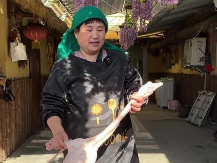 天冷了,来个铁锅炖大鹅教程,肉质紧实,喷香。