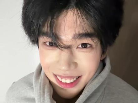 姐姐求我拍的!#内容太过真实 #一定要看到最后 #姐弟 #搞笑 #反转