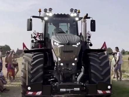 世界上最大的的推土机~芬特1050#挖机大视界 #视觉震撼 #大马力拖拉机 #创作灵感