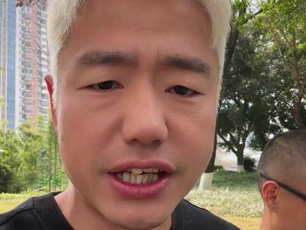 仁寿马拉松赛前接驳攻略!从机场、高铁站全覆盖的接驳专线,到凌晨四点不打烊的领物服务,再到全城免费公交,2026仁寿马拉松用实实在在的细节,为每一位跑友保驾护航,这样有诚意、有温度的赛事,真的值得每一位跑友奔赴!#仁寿马拉松 #2026仁寿马拉松跑出名堂