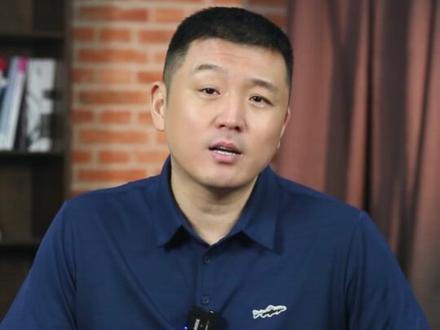 变天了!养老金大变轨,体制内的钱少了,铁饭碗不香了?