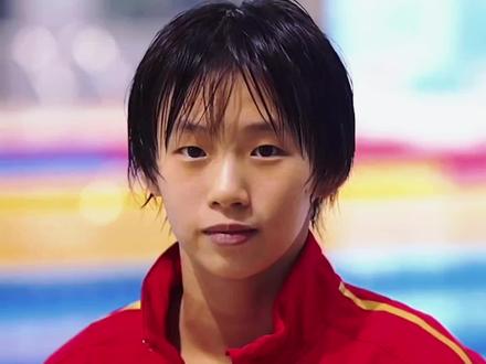 太过分!陈芋汐全英文发言又火了一把,却被全红婵粉丝各种嘲讽!#陈芋汐全红婵 #陈芋汐全英文发言 #全红婵水花消失术 #周继红评价全红婵 #陈芋汐妈妈点评全红婵 #周继红说全红婵第二名也很完美