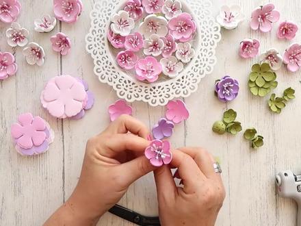 海绵纸制作手工花
#手工花制作 #手工教程 #手工制作 #手工教程 #手工diy #创意手工