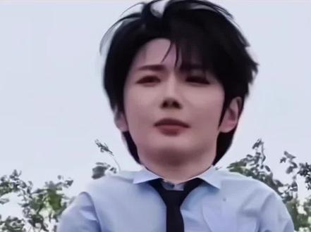 不好意思了普普,虽然但是我还是剪了。@郝熠然 #炸毛牡丹 #云旗郝熠然 #云熠星河 #myfondest #暮云启